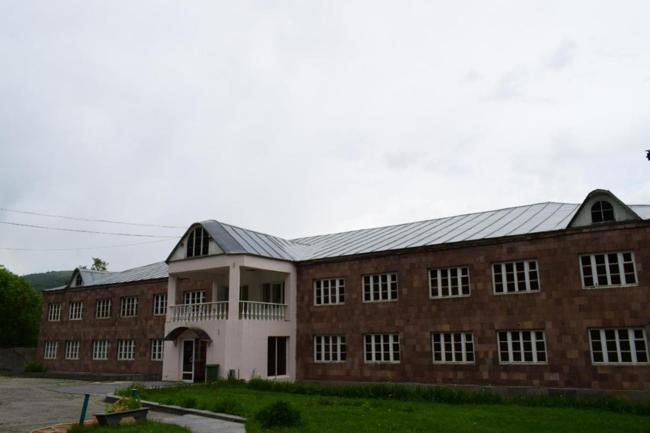 Aliq Hotel Tsaghkadzor Bagian luar foto